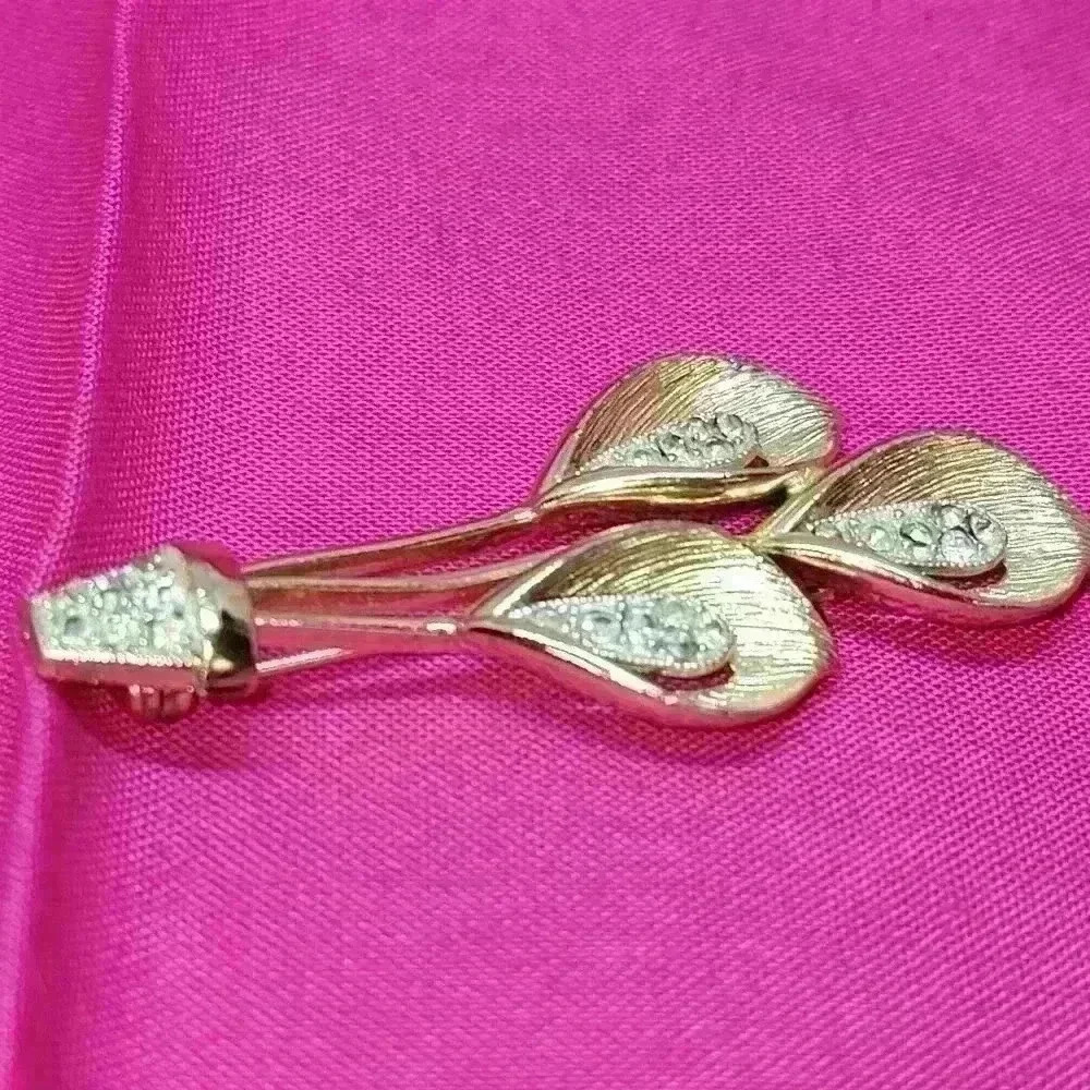 Beautiful Ladies Vintage Brooch - Picture 3 of 9